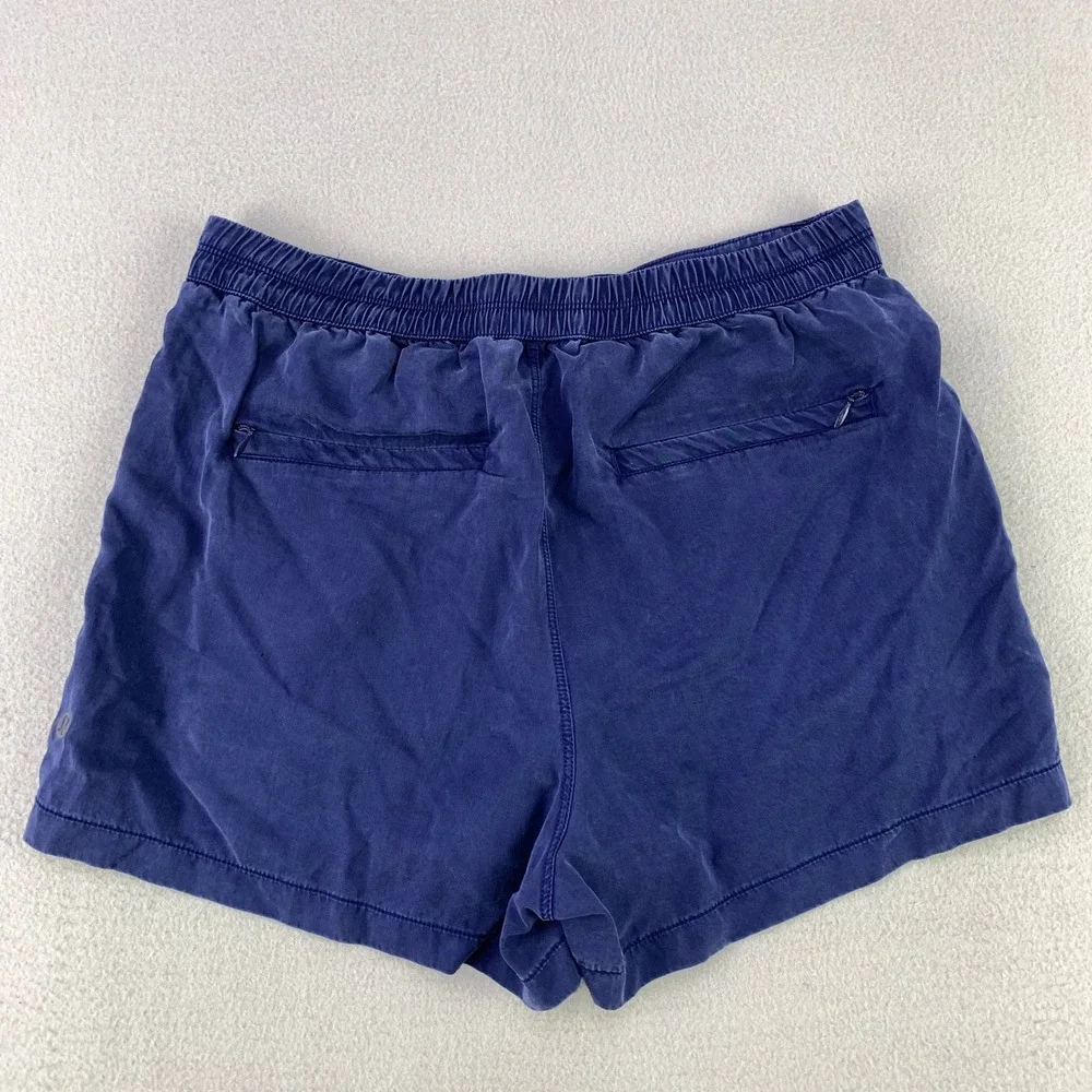 lululemon Go Keepsake Shorts Womens 6 Navy Blue Tencel Pleated Lounge Preppy